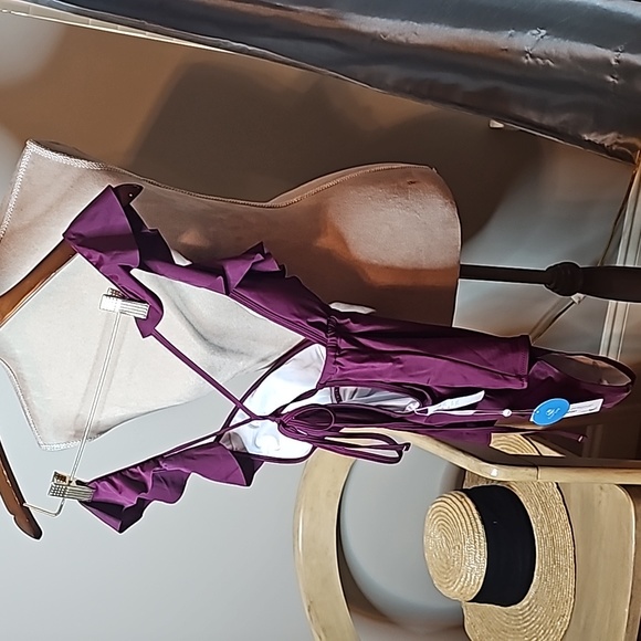 Swim Suit - Picture 7 of 11